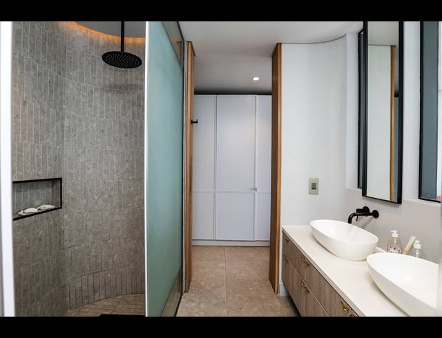 3 BEDROOM APARTMENT FOR SALE IN UMDLOTI BEACH